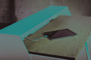 Trica note desk